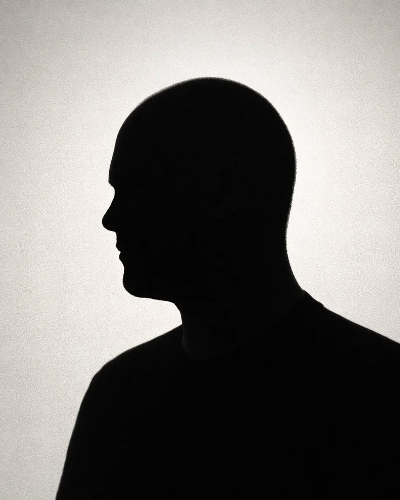 Backlit portrait of Unai Pz. de A.